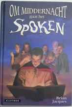 OM MIDDERNACHT GAT HET SPOKEN 9789020620672, Boeken, Ophalen of Verzenden, Gelezen