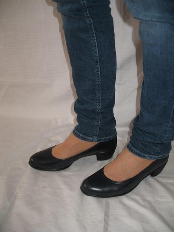 Ecco Leren Pumps* Touch 35* Blauw Maat 39 Niet op Gelopen beschikbaar voor biedingen