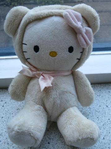 Poes Hello Kitty van H&M merk Sanrio in poezenpak beschikbaar voor biedingen