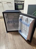Kleo Minibar - Compact en Handig, Ophalen, Minder dan 75 liter, Zonder vriesvak, Gebruikt