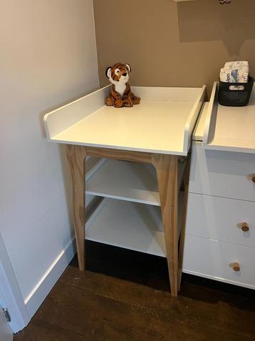 Petite Amélie baby luiertafel Brise beschikbaar voor biedingen