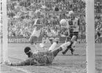 foto Feyenoord - Piet Bouts - 1990 Feyenoord-BVV Den Bosch, Verzamelen, Sportartikelen en Voetbal, Verzenden, Zo goed als nieuw