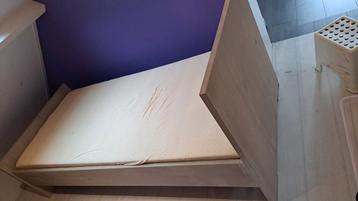 steigerhouten bed