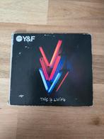 CD – Hillsong Young & Free: This Is The Living, Cd's en Dvd's, Ophalen of Verzenden, Zo goed als nieuw, Gospel