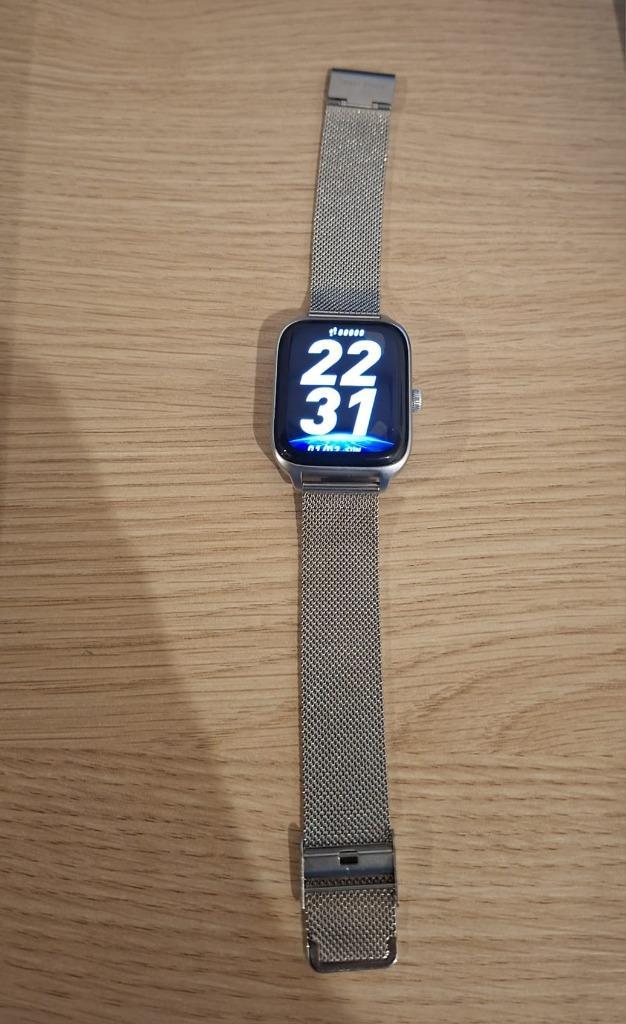 NIEUWE smartwatch,, Sieraden, Tassen en Uiterlijk, Smartwatches, Nieuw, Android, Zilver, Calorieverbanding, Hartslag, Slaap, Stappen