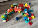 Houten Trein met Blokken - 2 sets, Ophalen, Zo goed als nieuw, Duw- of Trekspeelgoed