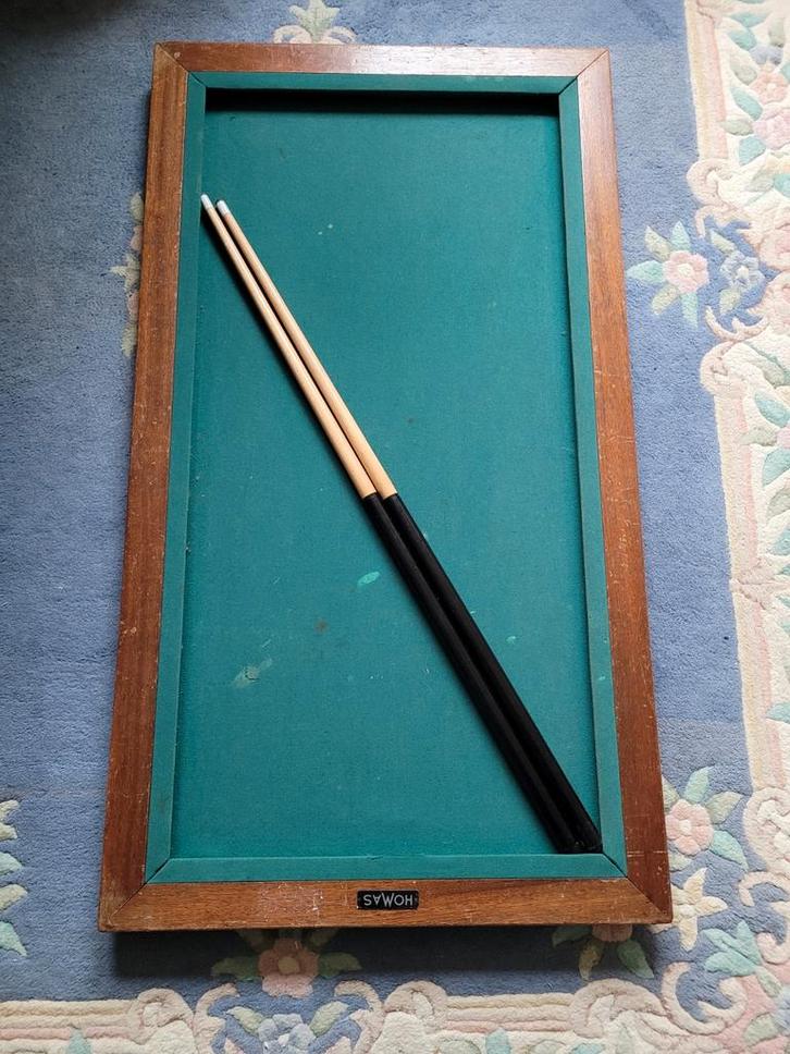 Klassieke compacte  Homas biljarttafel met ballen en Keus, Sport en Fitness, Biljarten en Poolen, Gebruikt, Biljarttafel, Ophalen