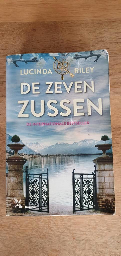 De Zeven Zussen Deel 1 - Lucinda Riley, Boeken, Romans, Gelezen, Nederland, Ophalen of Verzenden