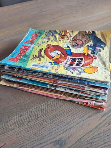 Stapel Donald Duck uit meerdere jaren, 40 stuks beschikbaar voor biedingen
