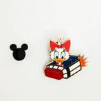 Disney trading pin Daisy in ruimteschip, Ophalen of Verzenden, Mickey Mouse, Zo goed als nieuw, Beeldje of Figuurtje