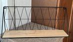 Leuke zwart ijzeren wandplank 2 stuks 48 x 12 x 20 cm, Ophalen, Zo goed als nieuw