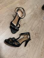 Armani hakken maat 35, Kleding | Dames, Schoenen, Ophalen, Zo goed als nieuw, Zwart