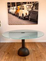 Ronde eettafel Calice van Italiaans designmerk Poltrona Frau, Ophalen, Gebruikt, Rond, Glas