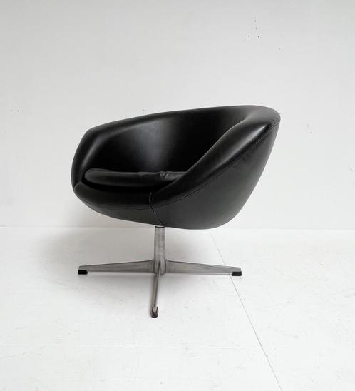 Zweedse clubchair van Wincrantz, 1960's, Huis en Inrichting, Fauteuils, Gebruikt, Metaal, Stof, 75 tot 100 cm, Minder dan 75 cm
