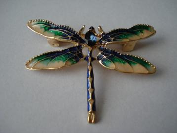 Libelle broche beschikbaar voor biedingen