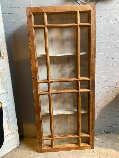 Antiek teakhouten hangkast met ruitjes, Huis en Inrichting, Woonaccessoires | Overige, Ophalen of Verzenden