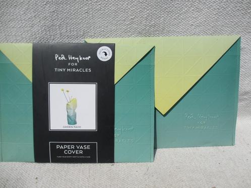 Twee Vouwvaas Pepe Heykoop paper vase cover groot, Antiek en Kunst, Kunst | Designobjecten, Ophalen of Verzenden