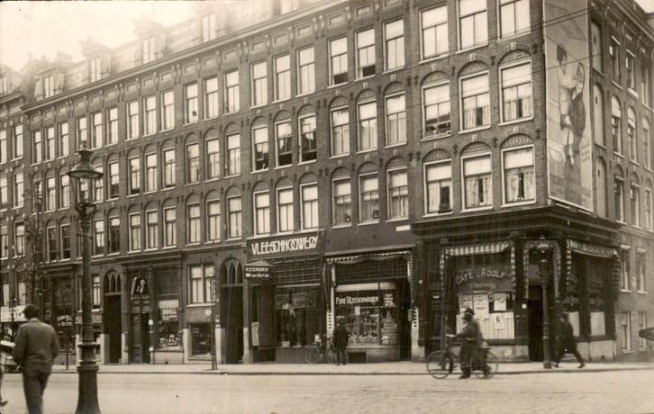 Amsterdam - Vleeschhouwerij - Café Adolf op hoek, Verzamelen, Ansichtkaarten | Nederland, Gelopen, Noord-Holland, Voor 1920, Ophalen of Verzenden