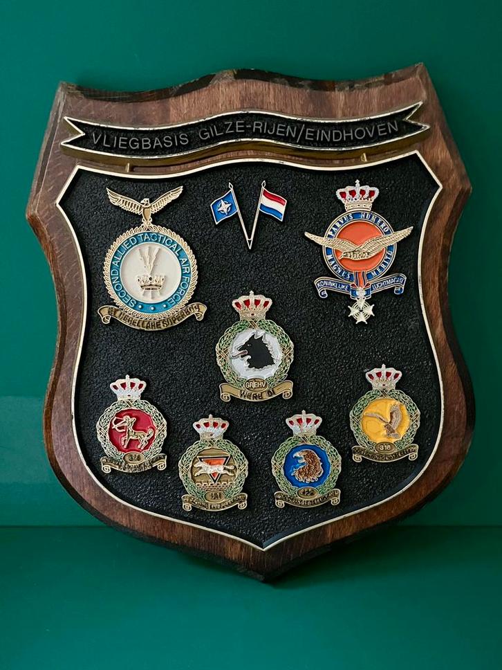 Wapenschild Vliesbasis Gilze-Rijen / Eindhoven, Verzamelen, Militaria | Algemeen, Luchtmacht, Overige typen, Nederland, Ophalen of Verzenden