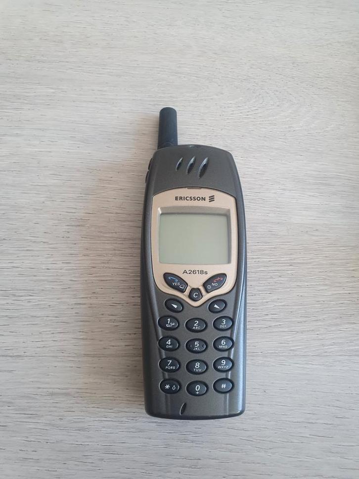 Zeldzame Ericsson A2618s in perfecte staat, Telecommunicatie, Mobiele telefoons | Hoesjes en Frontjes | Nokia, Zo goed als nieuw