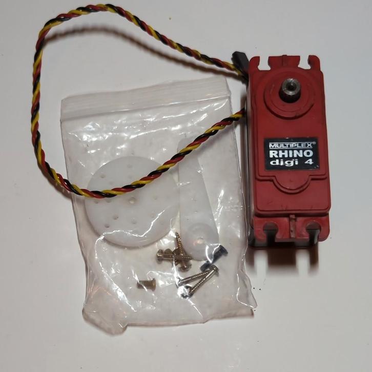 Multiplex Rhino Digi 4 bigscale servo (FG Hörmann HPI Carson, Hobby en Vrije tijd, Modelbouw | Radiografisch | Auto's, Gebruikt