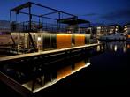 Varende watervilla (goedkoop wonen), Ophalen, 50 pk of meer, Zo goed als nieuw, 12 meter of meer