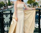 Vrouw kleden, Kleding | Dames, Trouwkleding en Trouwaccessoires, Trouwjurk, Overige kleuren, Ophalen of Verzenden, Zo goed als nieuw