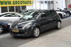 Renault Clio 1.6-16V Initiale Panoramadak, Airco, Cruise Con, Voorwielaandrijving, Gebruikt, Zwart, Handgeschakeld