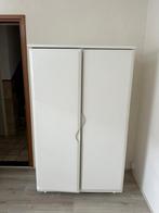 Witte houten tweedeurs kast, Huis en Inrichting, Kasten | Kledingkasten, Ophalen, Gebruikt, 100 tot 150 cm, Met hangruimte