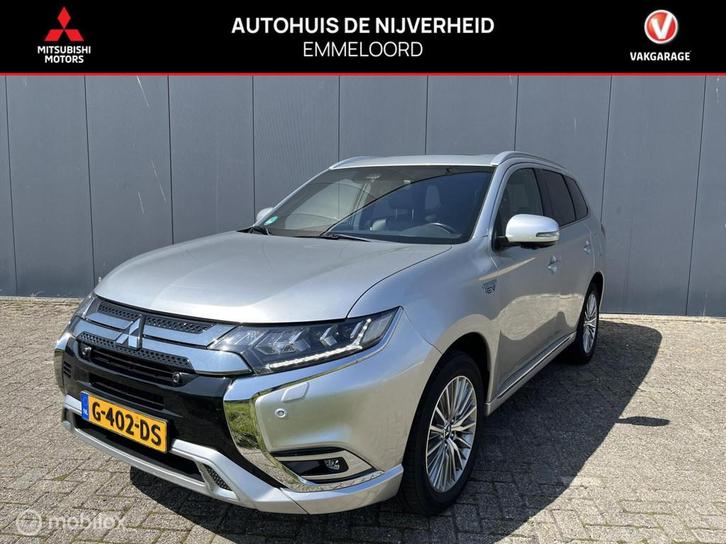 Mitsubishi Outlander 2.4 PHEV Instyle|trekhaak|zonnedak|leer, Auto's, Mitsubishi, Bedrijf, Te koop, Outlander, 360° camera, 4x4