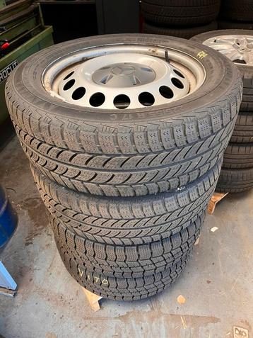 Winterset Mercedes Vito 225/55/17 Continental + Vredestein beschikbaar voor biedingen