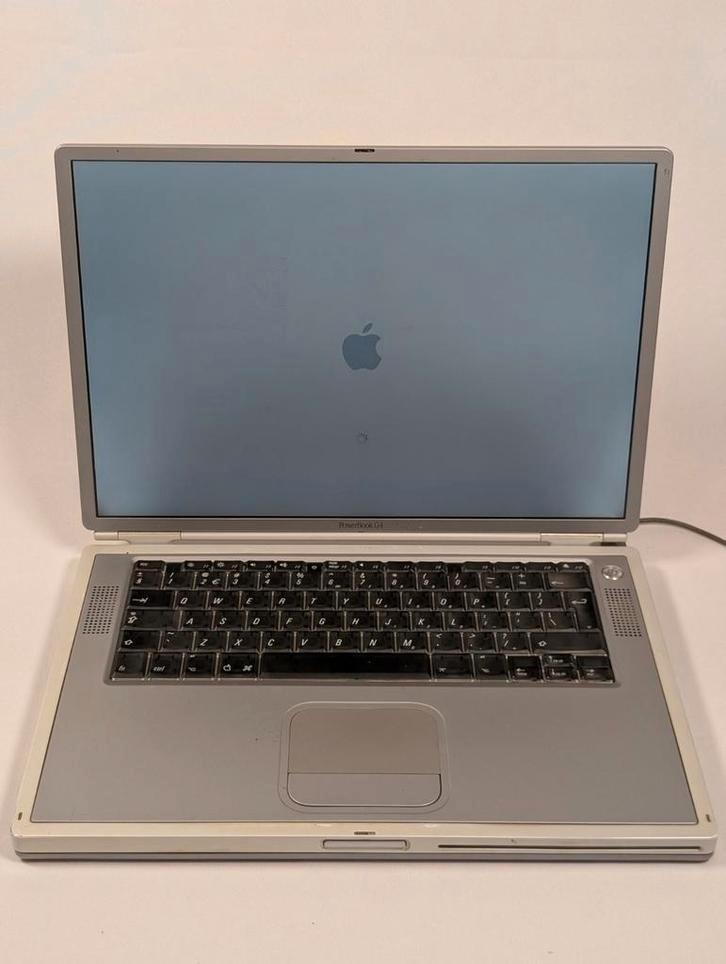Apple PowerBook G4 (M5884) – Titanium + Oplader, Computers en Software, Vintage Computers, Ophalen of Verzenden
