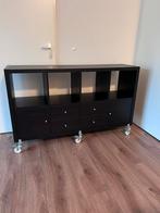 Ikea Kallax kast zwartbruin 8 vakken met wielen, Huis en Inrichting, Ophalen, Gebruikt, 100 tot 150 cm, 25 tot 50 cm