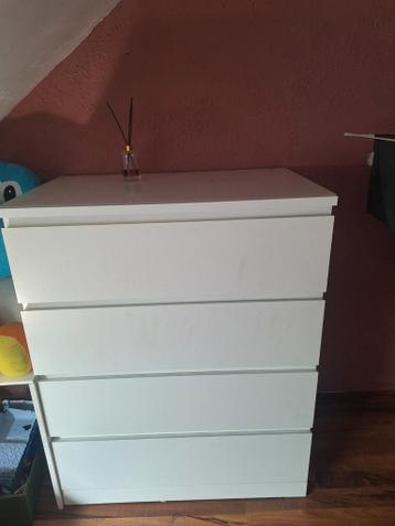 Malm ladekast met glasplaat - afbeelding 1