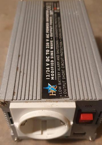 Diverse omvormers 12V naar 230V va €15 beschikbaar voor biedingen