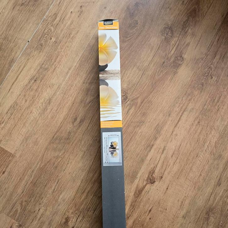 Deurfolie met bloemmotief - Nieuw in verpakking, Huis en Inrichting, Woonaccessoires | Wanddecoraties, Nieuw, Ophalen