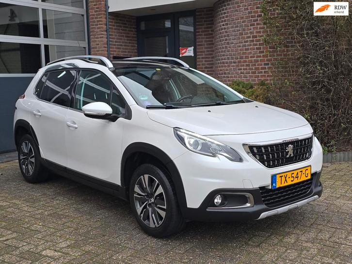 Peugeot 2008 1.2 PureTech GT-Line Pano |131PK |Trekhaak, Auto's, Peugeot, Bedrijf, Te koop, ABS, Achteruitrijcamera, Airbags, Airconditioning