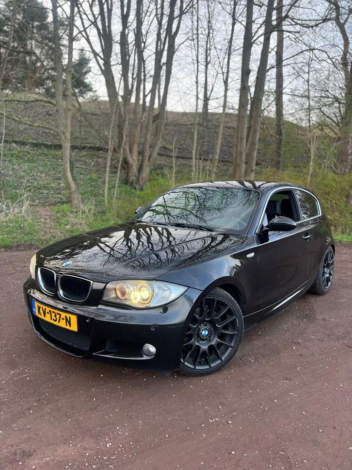 BMW 1-Serie M-sport 2.0 118I 3DR 2008 Zwart, Auto's, BMW, Particulier, 1-Serie, Benzine, B, Hatchback, Handgeschakeld, Geïmporteerd