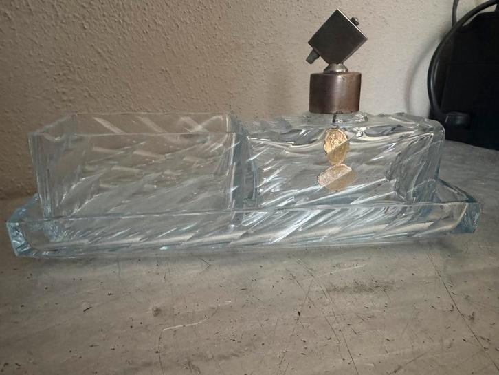 Kristallen Parfumfles met Bakje met schaaltje met uranium, Antiek en Kunst, Antiek | Glas en Kristal, Ophalen of Verzenden