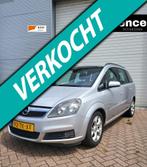 Opel Zafira 2.2 Essentia Airco Trekhaak Nwe APK Navi Rijklaa, Voorwielaandrijving, Gebruikt, 4 cilinders, 150 pk