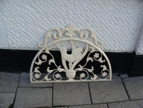 Wandversiering wandplaat met een haan crème kleur half rond, Tuin en Terras, Tuinwanddecoratie, Nieuw, Ophalen