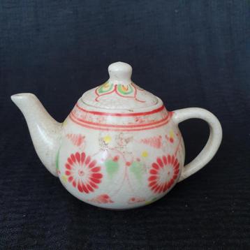 Vintage ca 1970's keramische stapelbare theepot  beschikbaar voor biedingen