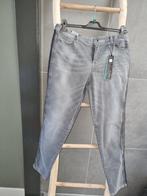 NIEUW - Grijze jeans met bies maat 42 Atelier Gardeur, Kleding | Dames, Nieuw, Grijs, Ophalen of Verzenden, Atelier Gardeur