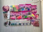 Rainbow Loom bands met 4 rekjes, naalden, handleiding, clips, Ophalen of Verzenden, Gebruikt, Overige typen