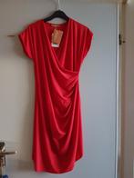 Knal rode elegante luchtige jurk - nieuw met kaartje - S/M, Kleding | Dames, Ophalen of Verzenden, Nieuw, Maat 36 (S), Rood