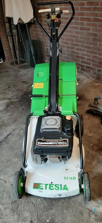Etesia professionele motormaaier Lees advertentie.  beschikbaar voor biedingen
