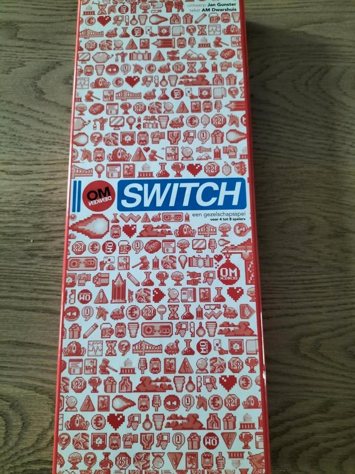 Switch - Leuk gezelschapsspel!, Hobby en Vrije tijd, Gezelschapsspellen | Bordspellen, Zo goed als nieuw, Ophalen