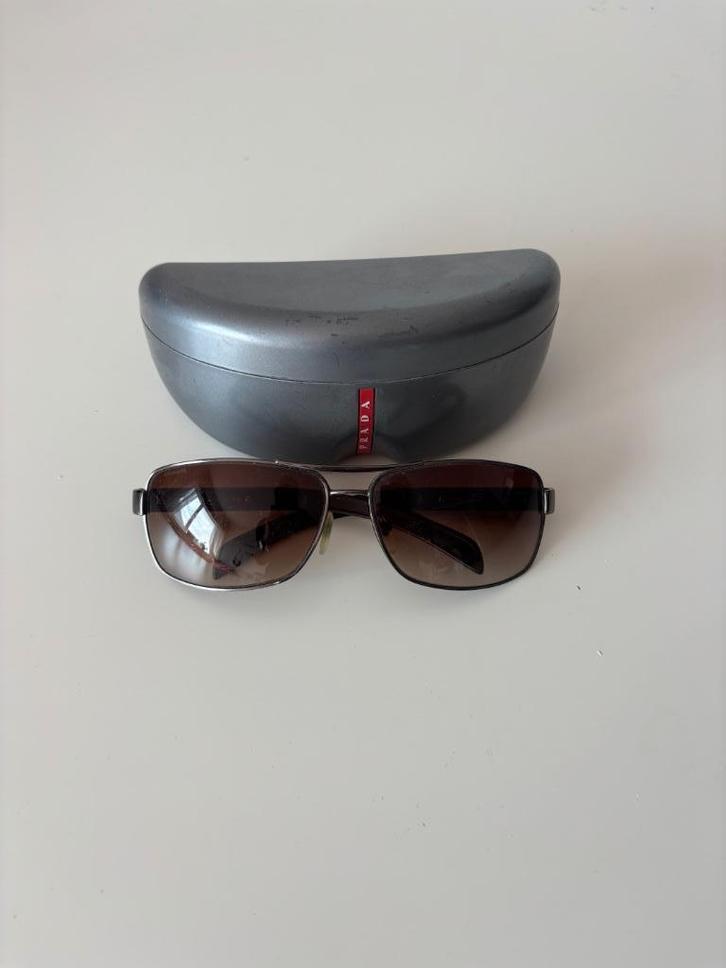 Prada zonnebril heren – vintage model SPS 54I met originele, Sieraden, Tassen en Uiterlijk, Zonnebrillen en Brillen | Heren, Gebruikt