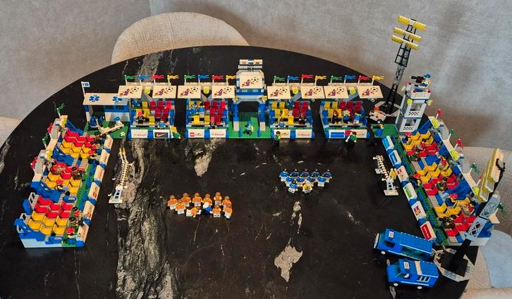 Lego Voetbal stadion (1998), Kinderen en Baby's, Speelgoed | Duplo en Lego, Lego, Ophalen