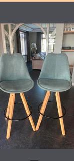 2 Stuks Bar Krukken met Houten Poten, Ophalen, Met voetsteun, 60 tot 90 cm, Zo goed als nieuw